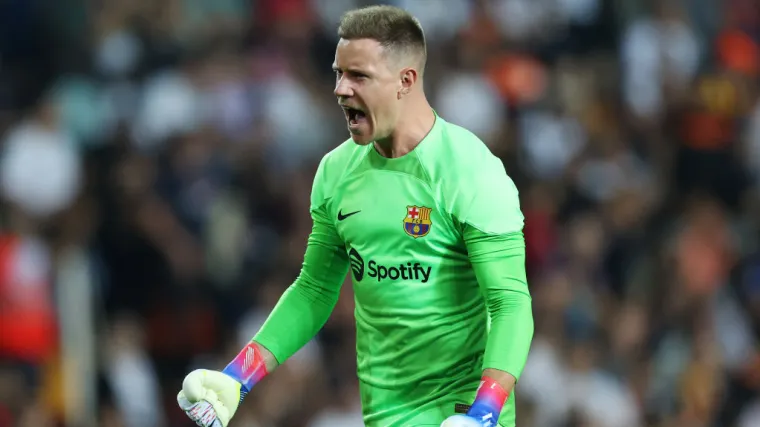 Cựu cầu thủ Arsenal sắp kế nhiệm Ter Stegen của Barcelona.webp