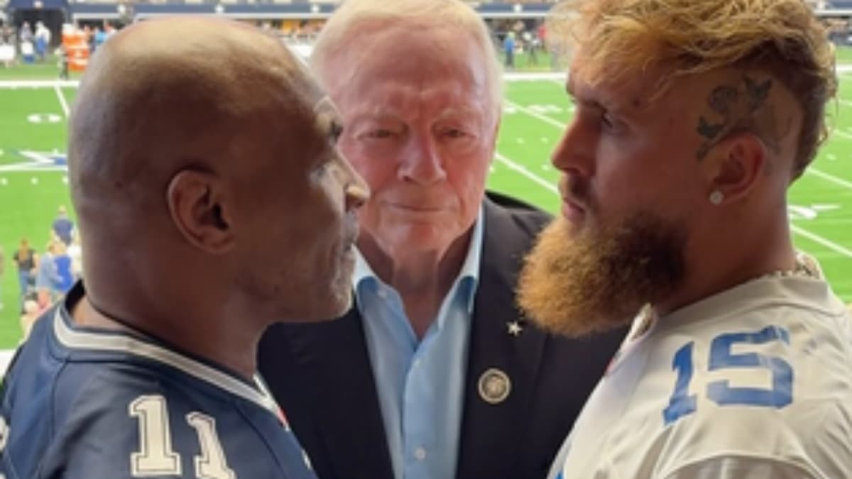 Jake Paul and Mike Tyson at the Dallas Cowboys game