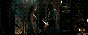 LOTRTROP 208 ELENDIL DRAWS HIS SWORD