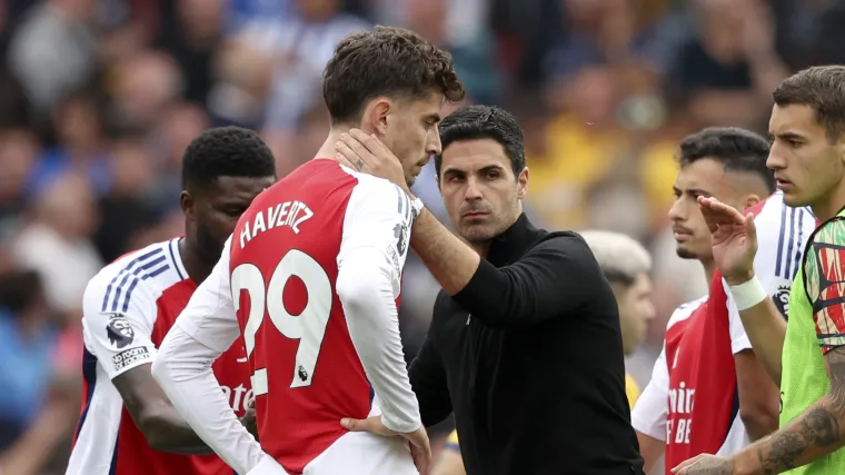 Kai Havertz and Mikel Arteta of Arsenal Kai Havertz and Mikel Arteta of Arsenal