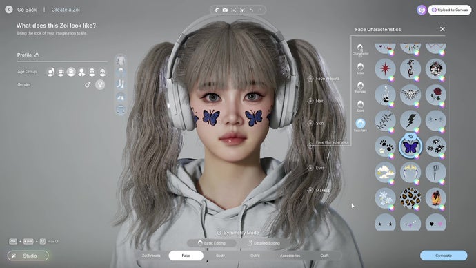 Een jonge vrouwelijke zoi met lange staartjes en over-ear hoofdtelefoons sportfacepaint van vier grote blauwe vlinders.