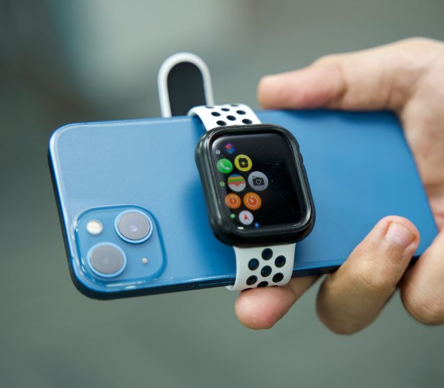 Apple Watch atado al iPhone