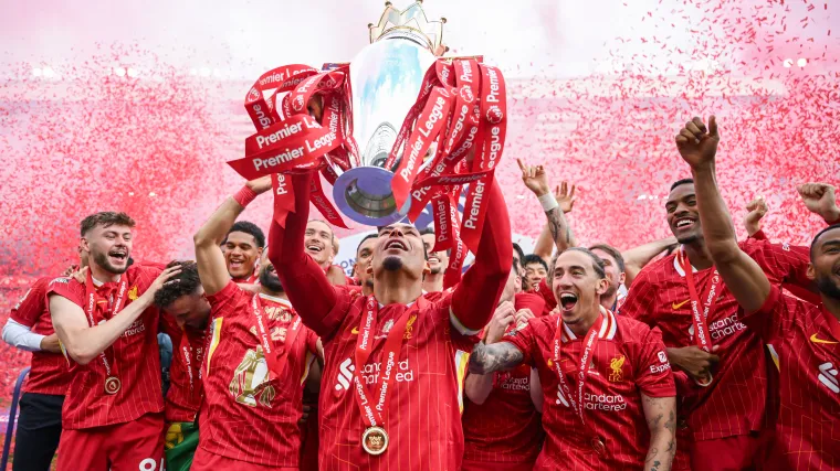 Liverpool trophy celebration