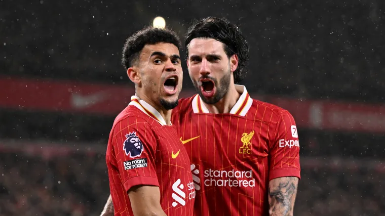 Luis Diaz và Dominik Szoboszlai của Liverpool Luis Diaz và Dominik Szoboszlai của Liverpool