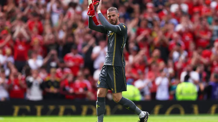 Man Utd told next signing as Arsenal expose weakest link.webp