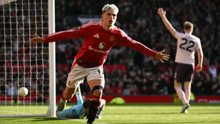 อเลฮานโดร การ์นาโช วิ่งมาดีใจหลังยิงประตูตีเสมอ 1-1